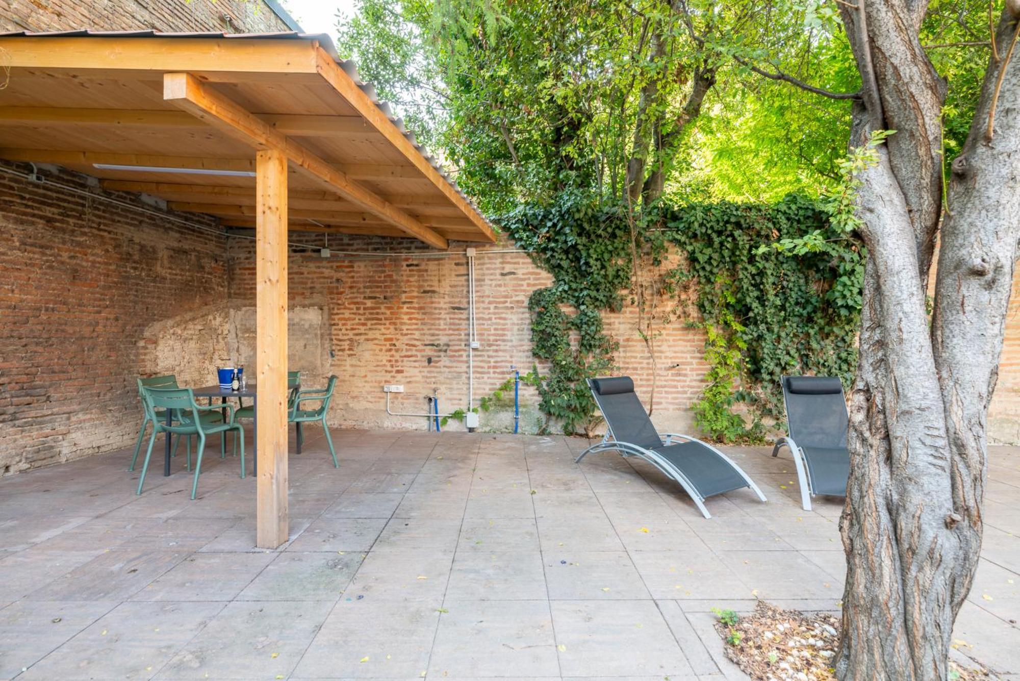 Aldrovandi Luxury Suites And Apartment Bologna Exterior foto