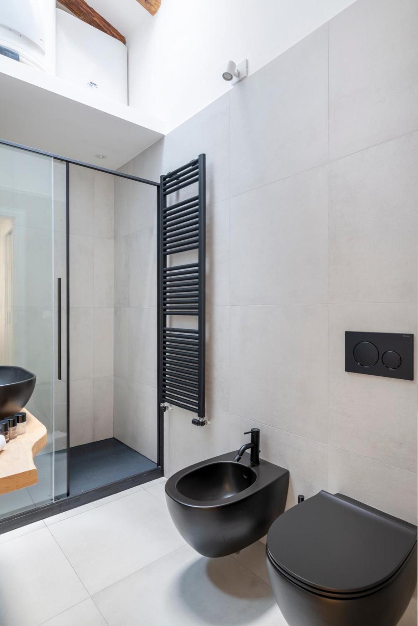 Aldrovandi Luxury Suites And Apartment Bologna Exterior foto